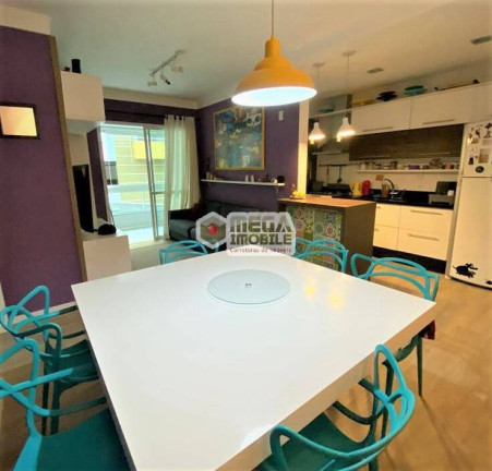 Apartamento com 2 Quartos à Venda, 73 m² em Itacorubi - Florianópolis