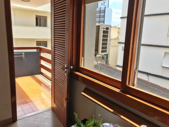 Imagem Apartamento com 3 Quartos à Venda, 170 m² em Independência - Porto Alegre Imagem Apartamento com 3 Quartos à Venda, 170 m² em Independência - Porto Alegre