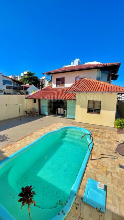 Casa com 4 Quartos à Venda, 218 m² em Capoeiras - Florianópolis