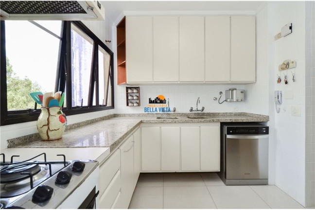Imagem Apartamento com 4 Quartos à Venda, em Panamby - São Paulo Imagem Apartamento com 4 Quartos à Venda, em Panamby - São Paulo