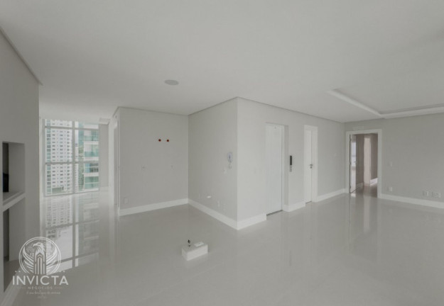 Imagem Apartamento com 4 Quartos à Venda, 146 m² em Centro - Balneário Camboriú Imagem Apartamento com 4 Quartos à Venda, 146 m² em Centro - Balneário Camboriú