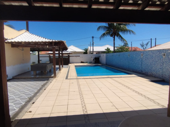 Imagem Casa de Condomínio com 4 Quartos à Venda, 301 m² em Barbudo - Araruama