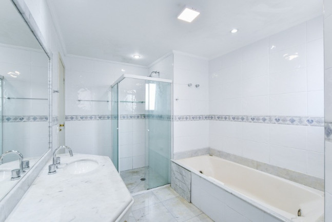 Imagem Imóvel com 4 Quartos à Venda, 200 m² em Moema - São Paulo Imagem Imóvel com 4 Quartos à Venda, 200 m² em Moema - São Paulo