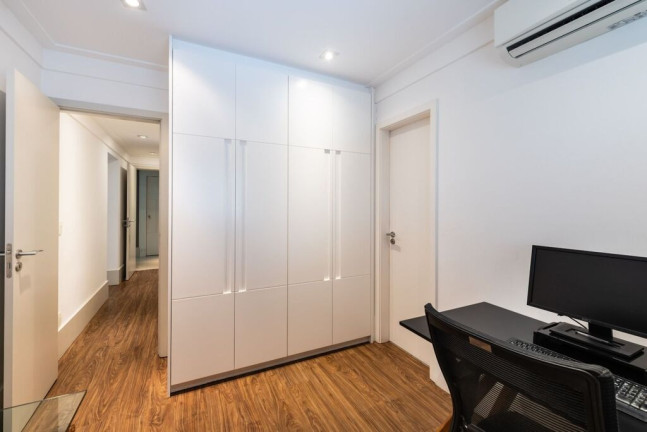Imagem Apartamento com 3 Quartos à Venda, 162 m² em Itaim Bibi - São Paulo
