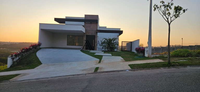 Casa com 3 Quartos à Venda, 603 m² em Jardim Florestal - Jundiaí
