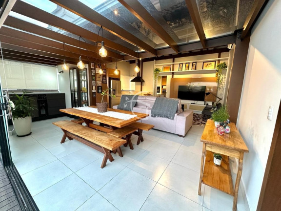 Imóvel com 2 Quartos à Venda, 188 m² em Costa E Silva - Joinville