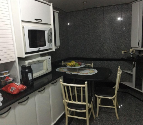 Imagem Apartamento com 4 Quartos à Venda, 221 m² em Centro - Foz Do Iguaçu