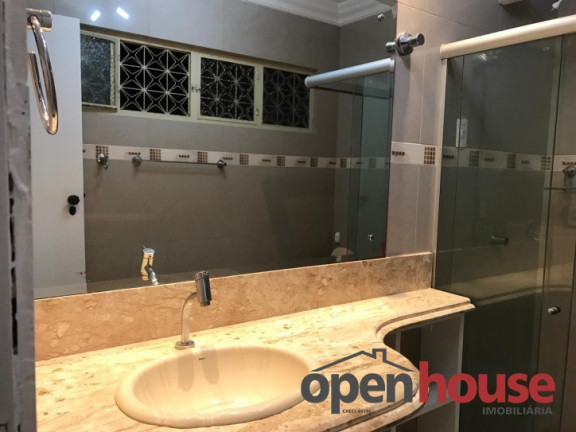 Imagem Casa com 3 Quartos à Venda, 250 m² em Candelária - Natal
