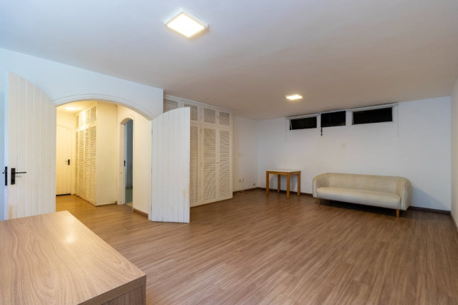 Imagem Casa com 4 Quartos à Venda, 260 m² em Jardim Morumbi - São Paulo Imagem Casa com 4 Quartos à Venda, 260 m² em Jardim Morumbi - São Paulo