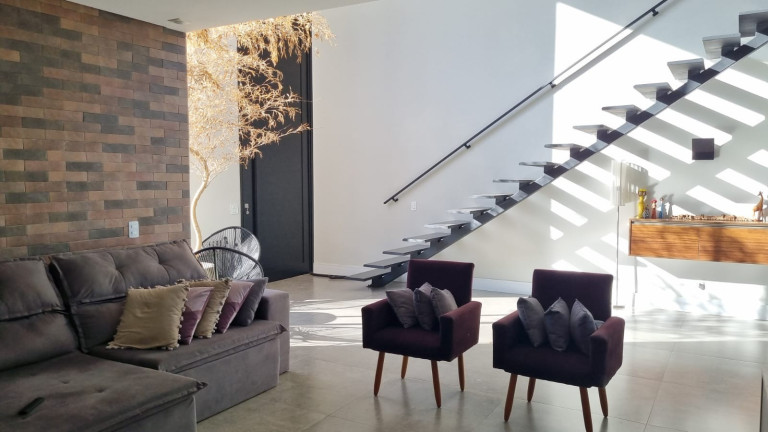 Imagem Casa com 4 Quartos à Venda, 300 m² em Condomínio Figueira Garden - Atibaia