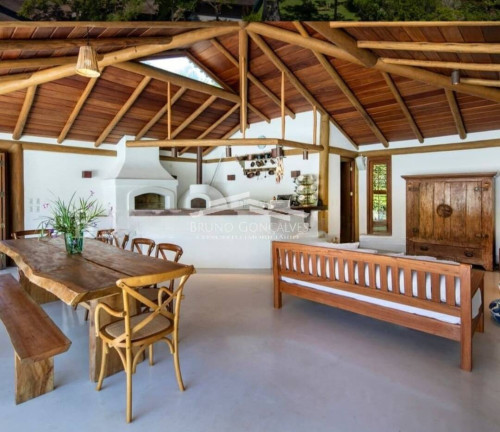 Imagem Casa com 8 Quartos à Venda, 1 m² em Trancoso - Porto Seguro Imagem Casa com 8 Quartos à Venda, 1 m² em Trancoso - Porto Seguro