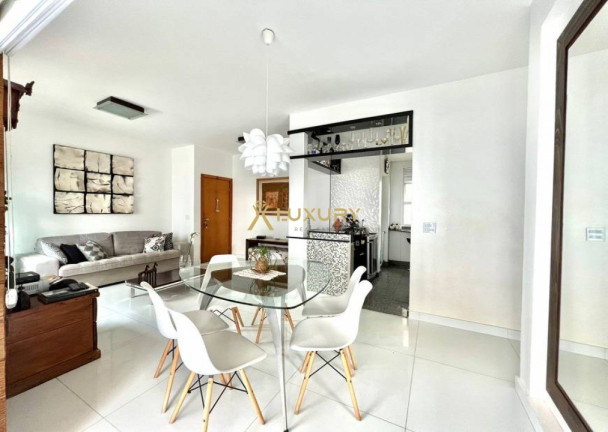 Imagem Imóvel com 4 Quartos à Venda, 125 m² em Belvedere - Belo Horizonte