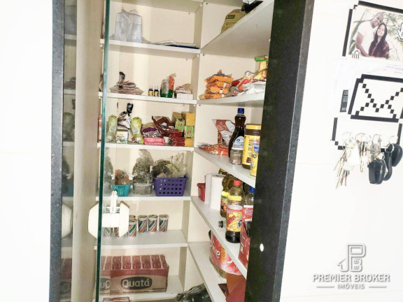 Imagem Casa com 4 Quartos à Venda, 225 m² em Quebra Frascos - Teresópolis