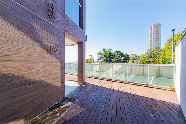 Imagem Imóvel com 3 Quartos à Venda, em Cristal - Porto Alegre Imagem Imóvel com 3 Quartos à Venda, em Cristal - Porto Alegre