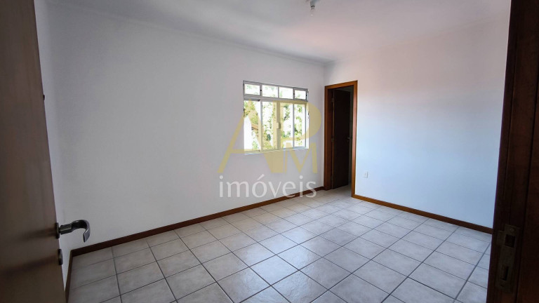Imagem Casa com 3 Quartos à Venda, 285 m² em Canto - Florianópolis