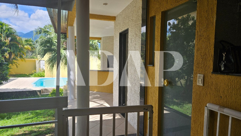 Imagem Casa com 3 Quartos à Venda, 400 m² em Vargem Grande - Rio De Janeiro Imagem Casa com 3 Quartos à Venda, 400 m² em Vargem Grande - Rio De Janeiro