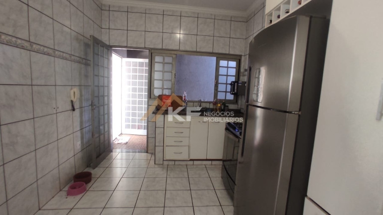 Imagem Casa com 3 Quartos à Venda, 230 m² em Planalto Verde - Ribeirão Preto