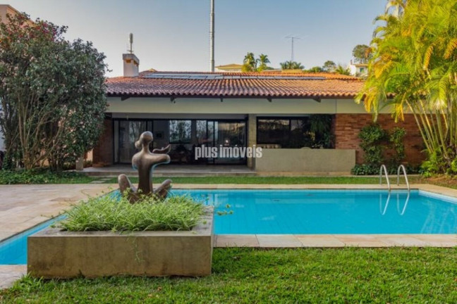 Casa com 4 Quartos à Venda, 440 m² em Jardim Guedala - São Paulo