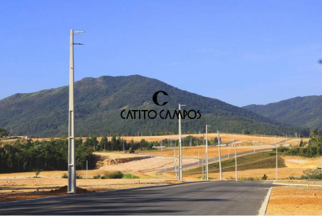 Terreno à Venda, 360 m² em Nova Governador - Governador Celso Ramos