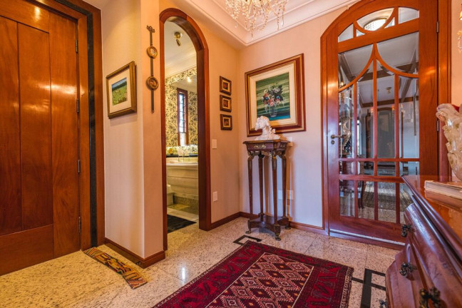 Imagem Casa com 4 Quartos à Venda, 470 m² em Abraão - Florianópolis Imagem Casa com 4 Quartos à Venda, 470 m² em Abraão - Florianópolis