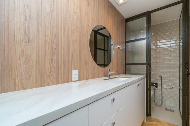 Imagem Apartamento com 3 Quartos à Venda, 120 m² em Moinhos De Vento - Porto Alegre