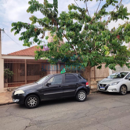 Imagem Casa com 2 Quartos à Venda, 202 m² em Bairro Das Bandeiras - Araçatuba