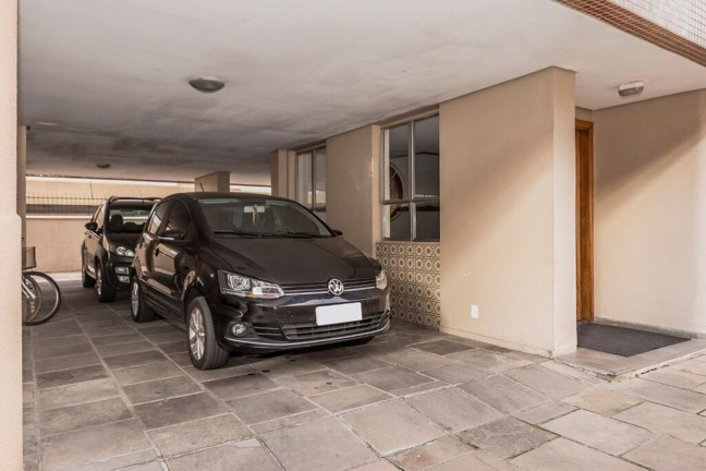 Imagem Imóvel com 2 Quartos à Venda, 55 m² em Santana - Porto Alegre Imagem Imóvel com 2 Quartos à Venda, 55 m² em Santana - Porto Alegre