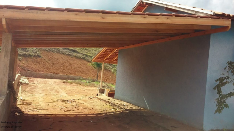 Imagem Imóvel com 2 Quartos à Venda, 90 m² em Zona Rural - Caldas