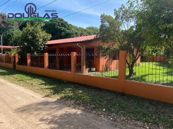 Casa com 3 Quartos à Venda, 1.200 m² em Viamão