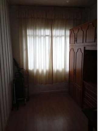 Imagem Casa com 3 Quartos à Venda, 270 m² em Novo Mundo - Curitiba Imagem Casa com 3 Quartos à Venda, 270 m² em Novo Mundo - Curitiba