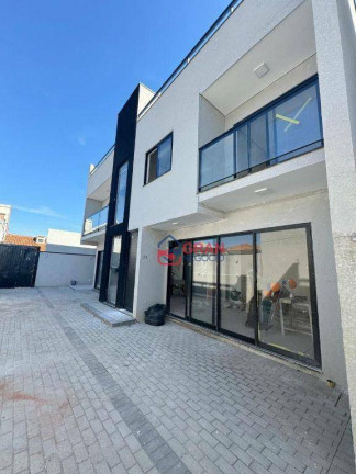 Sobrado com 3 Quartos à Venda, 203 m² em Capão Da Imbuia - Curitiba