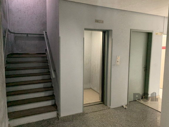 Imagem Loja para Alugar, 1.180 m² em Centro Histórico - Porto Alegre Imagem Loja para Alugar, 1.180 m² em Centro Histórico - Porto Alegre