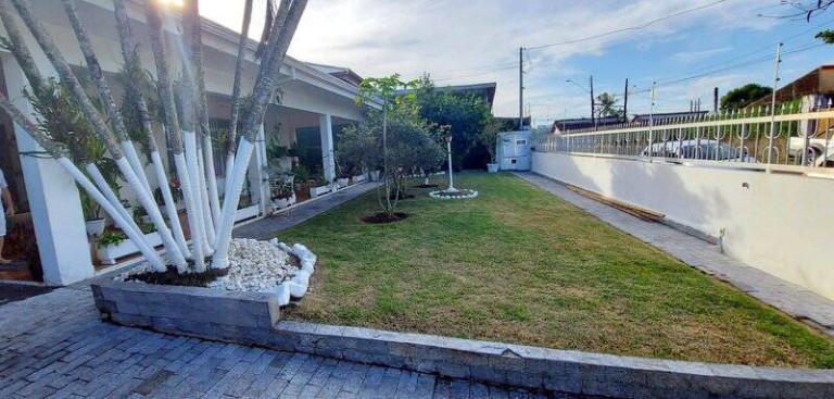 Imagem Casa com 3 Quartos à Venda, 800 m² em Centro - Peruíbe Imagem Casa com 3 Quartos à Venda, 800 m² em Centro - Peruíbe