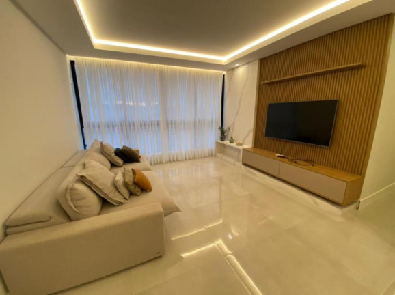Imagem Apartamento com 2 Quartos para Alugar, 1 m² em Centro - Balneário Camboriú