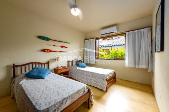 Imagem Sobrado com 5 Quartos à Venda, 1.680 m² em Guaecá - São Sebastião