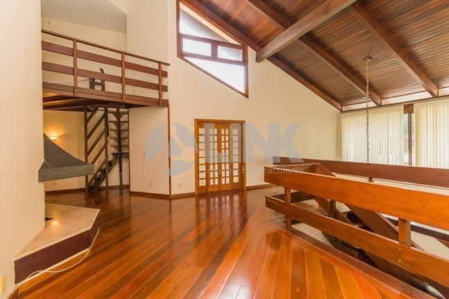 Imagem Imóvel com 4 Quartos à Venda, 360 m² em Bela Vista - Porto Alegre Imagem Imóvel com 4 Quartos à Venda, 360 m² em Bela Vista - Porto Alegre