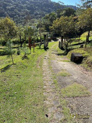 Imagem Chácara com 4 Quartos à Venda, 52.000 m² em Miracatu