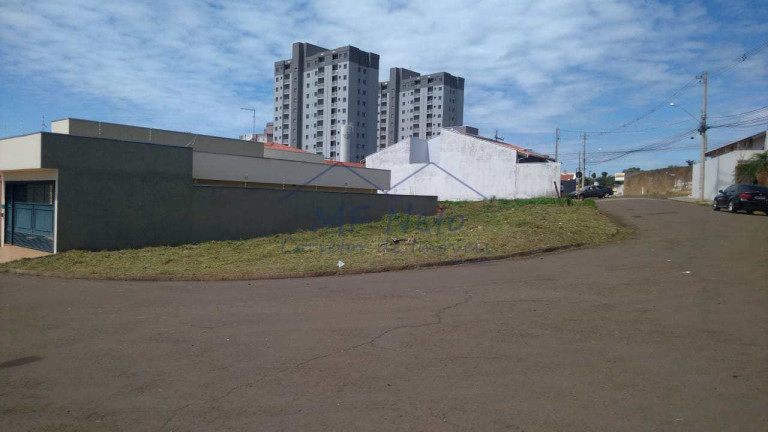 Imagem Terreno à Venda, 316 m² em Jardim Petrópolis - Pirassununga Imagem Terreno à Venda, 316 m² em Jardim Petrópolis - Pirassununga