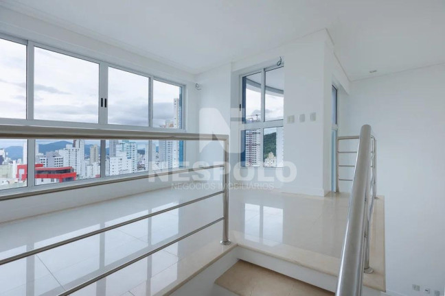 Imagem Apartamento à Venda, 252 m² em Centro - Balneario Camboriu Imagem Apartamento à Venda, 252 m² em Centro - Balneario Camboriu