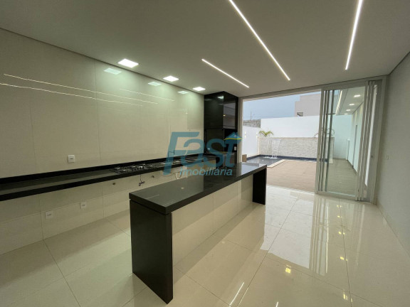 Imagem Casa de Condomínio com 3 Quartos à Venda, 398 m² em Petrópolis - Várzea Grande