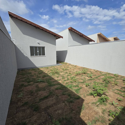 Imagem Casa com 2 Quartos à Venda, 90 m² em Nova Lima - Campo Grande