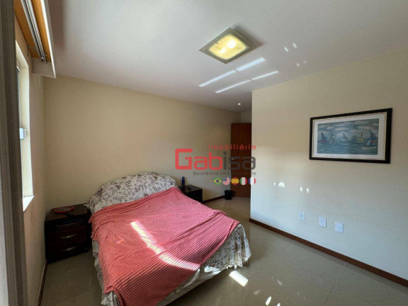 Imagem Casa com 5 Quartos à Venda, 370 m² em Vila Sao Pedro - São Pedro Da Aldeia Imagem Casa com 5 Quartos à Venda, 370 m² em Vila Sao Pedro - São Pedro Da Aldeia