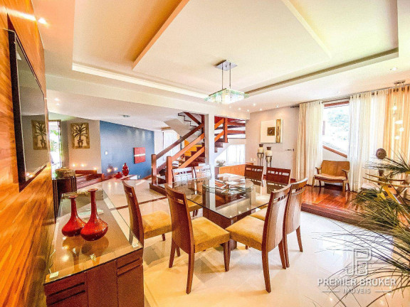Imagem Casa com 5 Quartos à Venda, 780 m² em Quebra Frascos - Teresópolis Imagem Casa com 5 Quartos à Venda, 780 m² em Quebra Frascos - Teresópolis