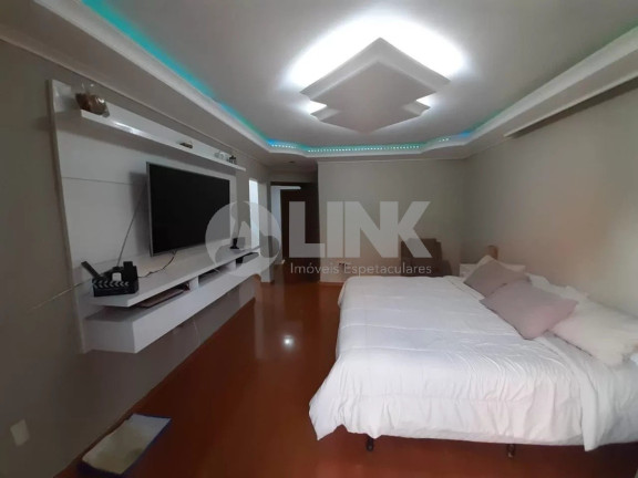 Imagem Casa com 3 Quartos à Venda, 226 m² em Jardim Itu - Porto Alegre Imagem Casa com 3 Quartos à Venda, 226 m² em Jardim Itu - Porto Alegre