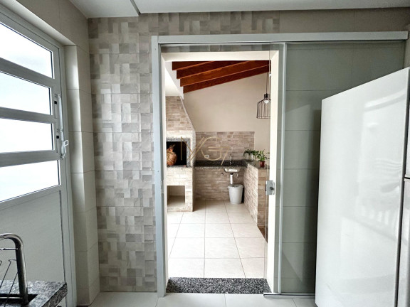 Imagem Sobrado com 3 Quartos à Venda, 114 m² em Bom Jesus - São José Dos Pinhais