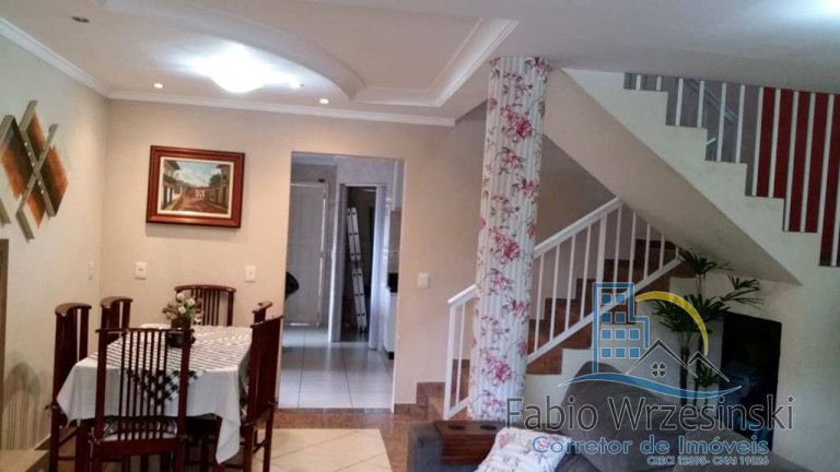 Imagem Sobrado com 3 Quartos à Venda, 240 m² em Santo Antônio - Joinville