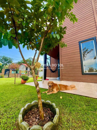 Imagem Casa com 4 Quartos à Venda, 350 m² em Mariscal - Bombinhas