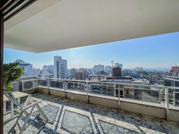Imagem Apartamento com 3 Quartos à Venda, 483 m² em Auxiliadora - Porto Alegre Imagem Apartamento com 3 Quartos à Venda, 483 m² em Auxiliadora - Porto Alegre