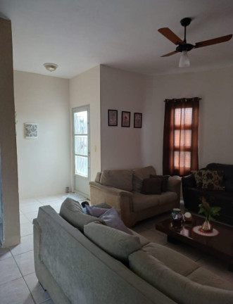 Casa com 3 Quartos à Venda, 94 m² em Parque Shangri-lá - Pindamonhangaba