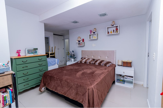 Imagem Imóvel com 3 Quartos à Venda, 178 m² em Pioneiros - Balneário Camboriú